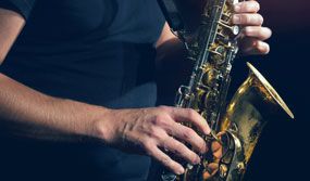 Уроки игры на саксофоне в Сочи